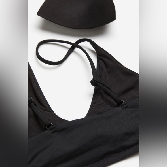 H&M Asymmetric Padded Bikini Top - Picture 3 of 9